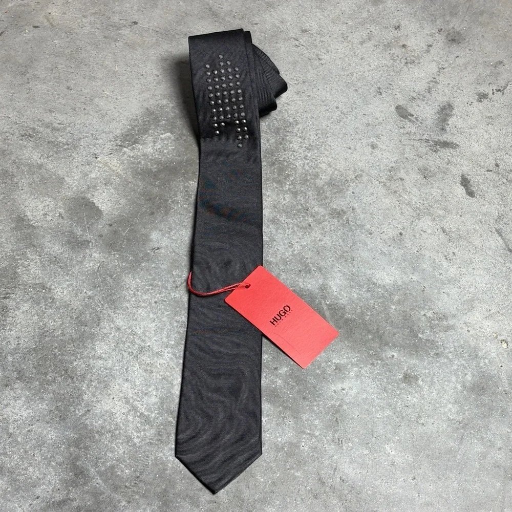 Hugo Boss Black Silk Skinny Tie With Silver Studs Embellished Y2K Designer NWT